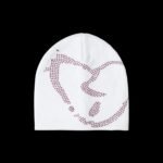 REVENGE X HEARTBREAK RHINESTONE BEANIE WHITE/PINK